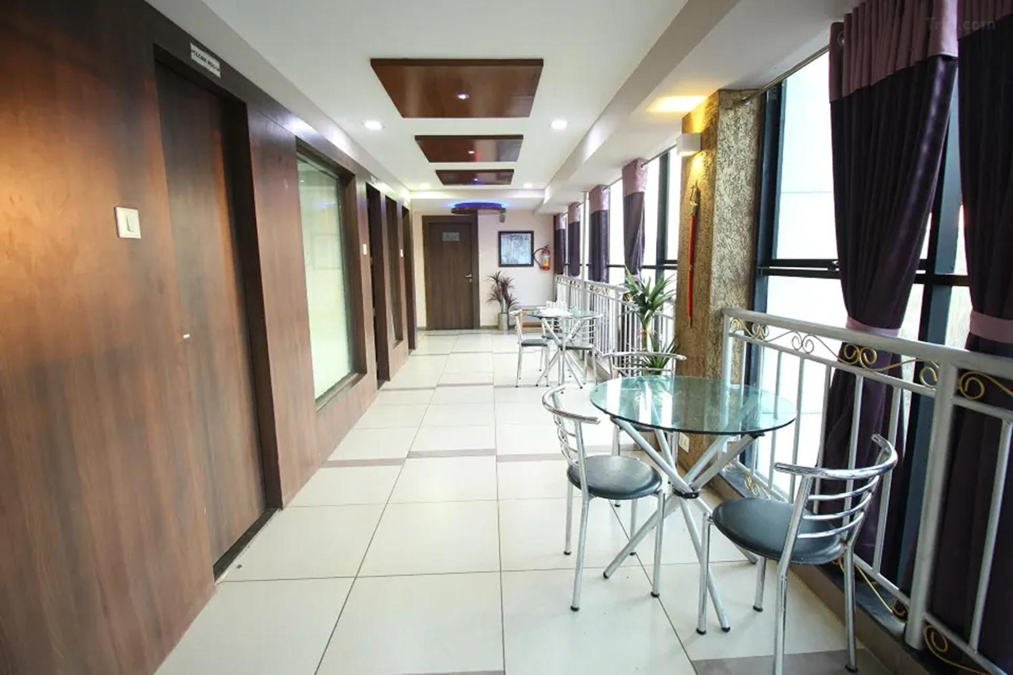 Hotel Shailly Inn Ahmedabad Luaran gambar