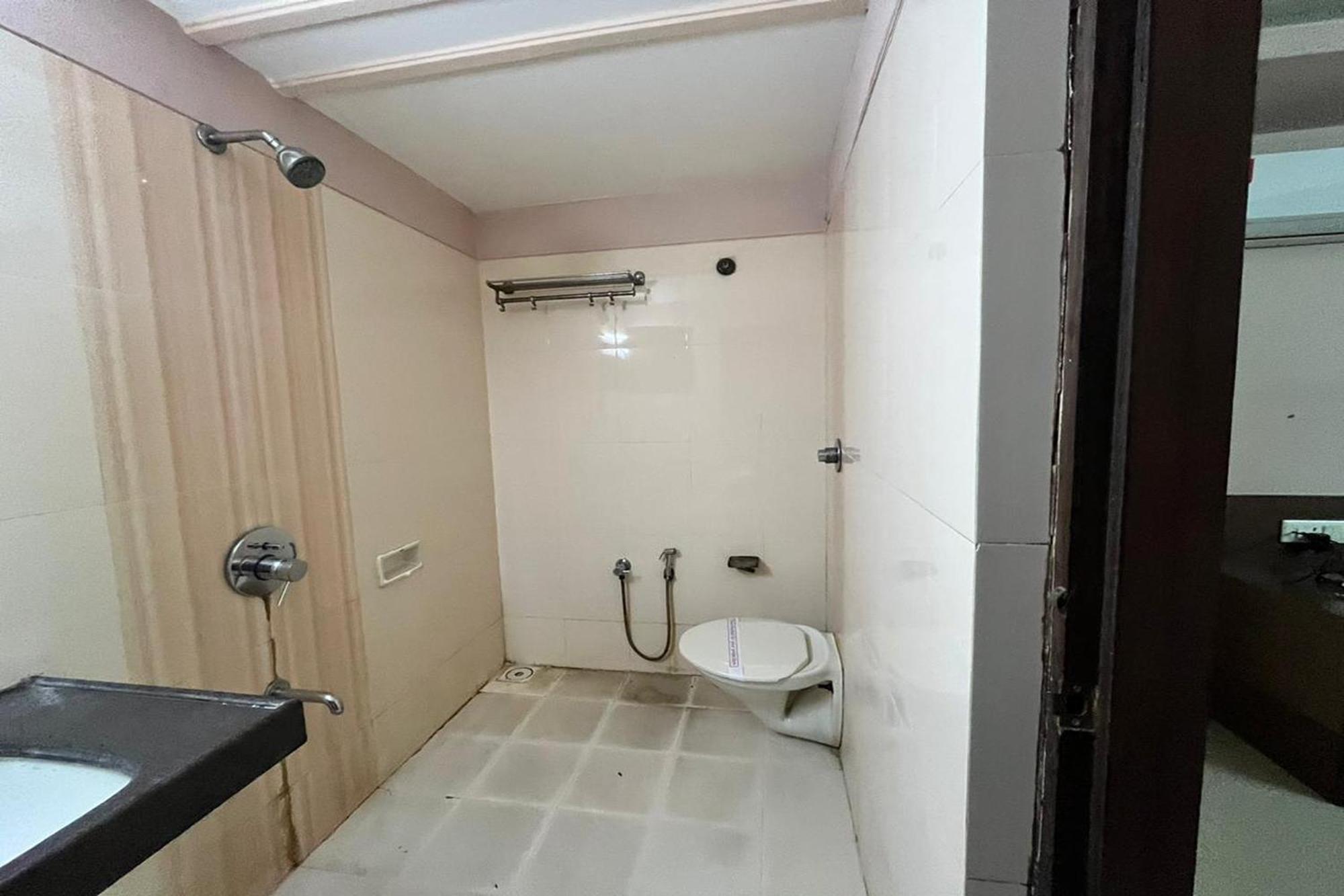 Hotel Shailly Inn Ahmedabad Luaran gambar