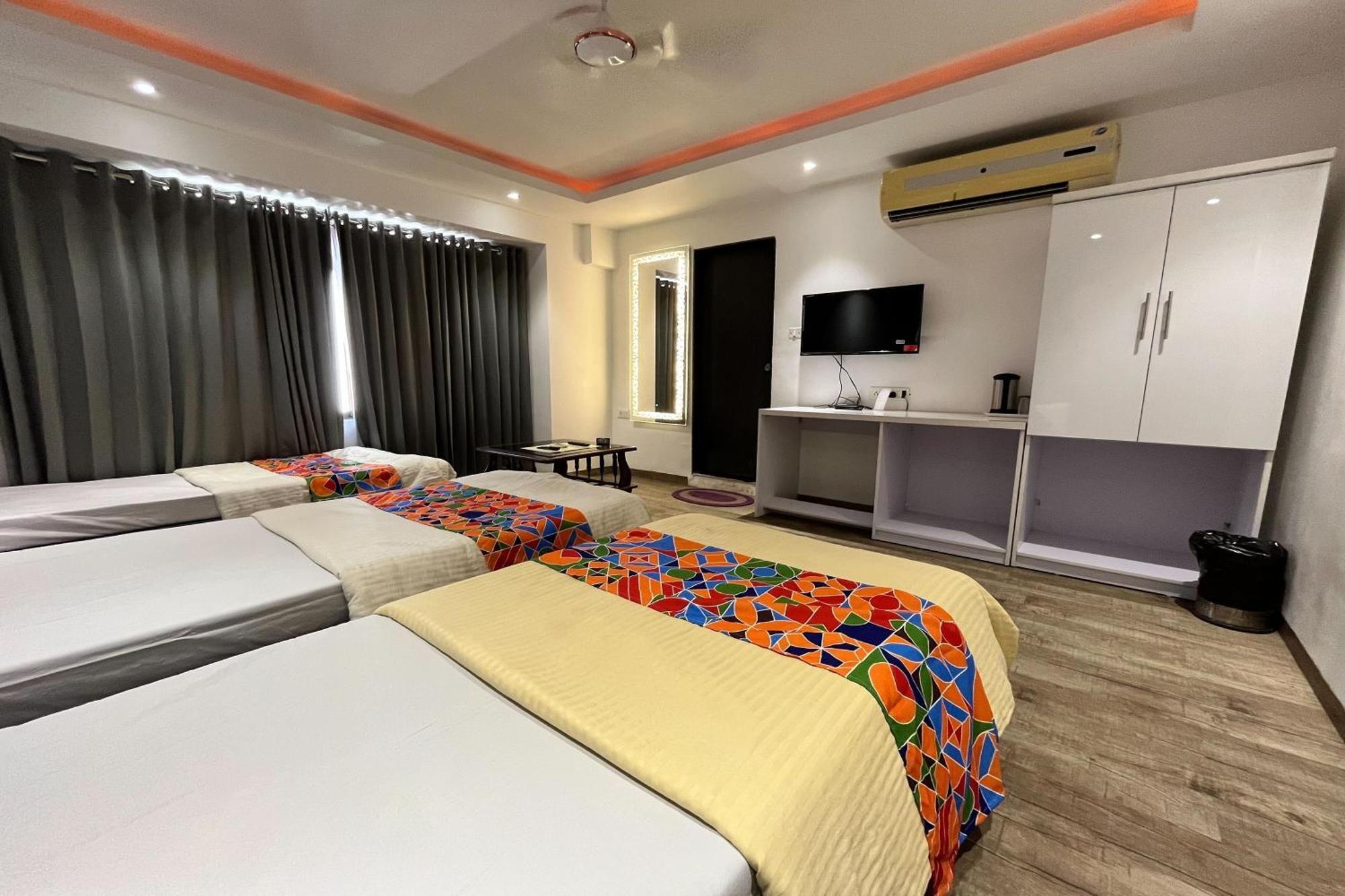 Hotel Shailly Inn Ahmedabad Luaran gambar