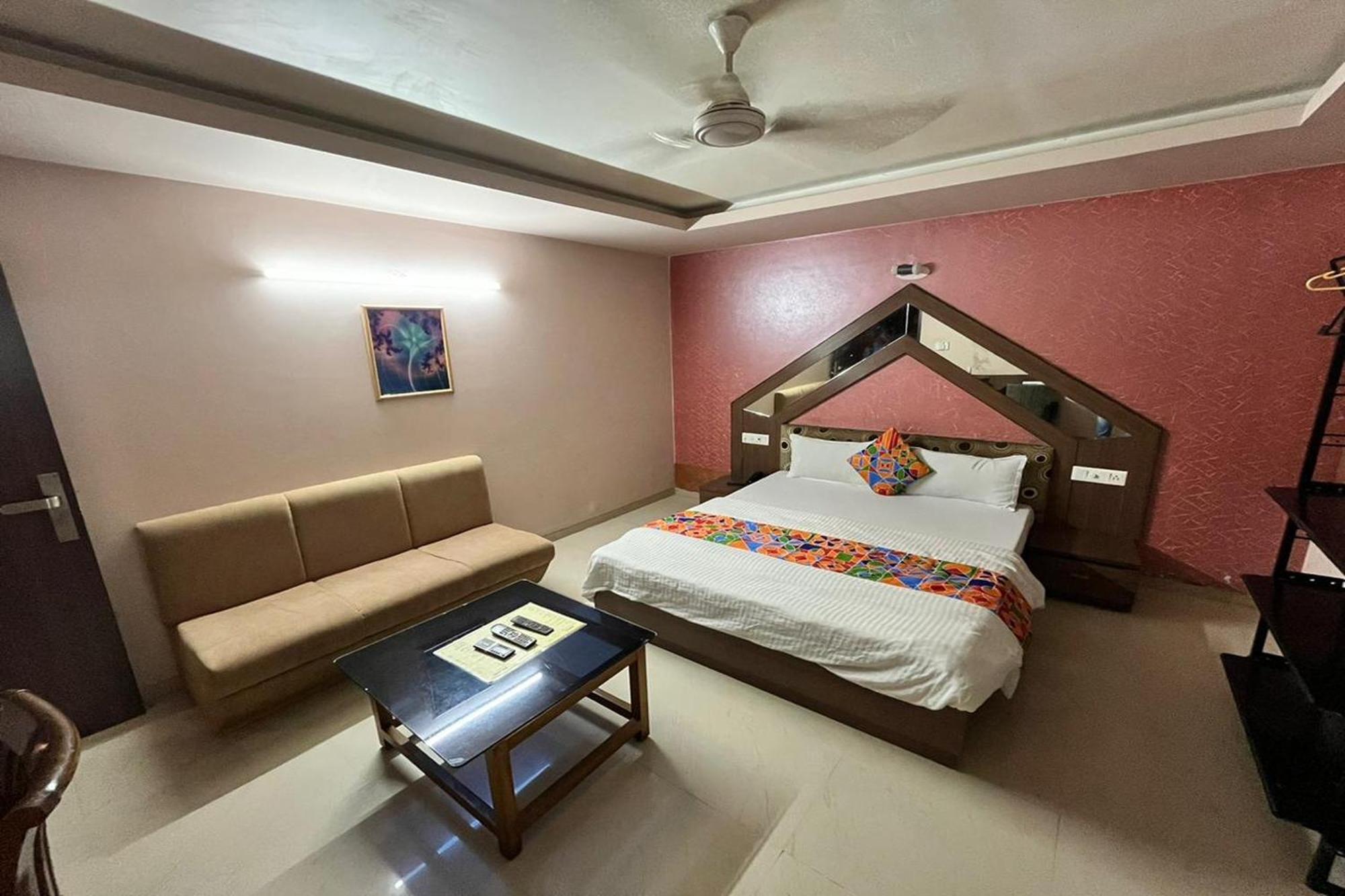 Hotel Shailly Inn Ahmedabad Luaran gambar