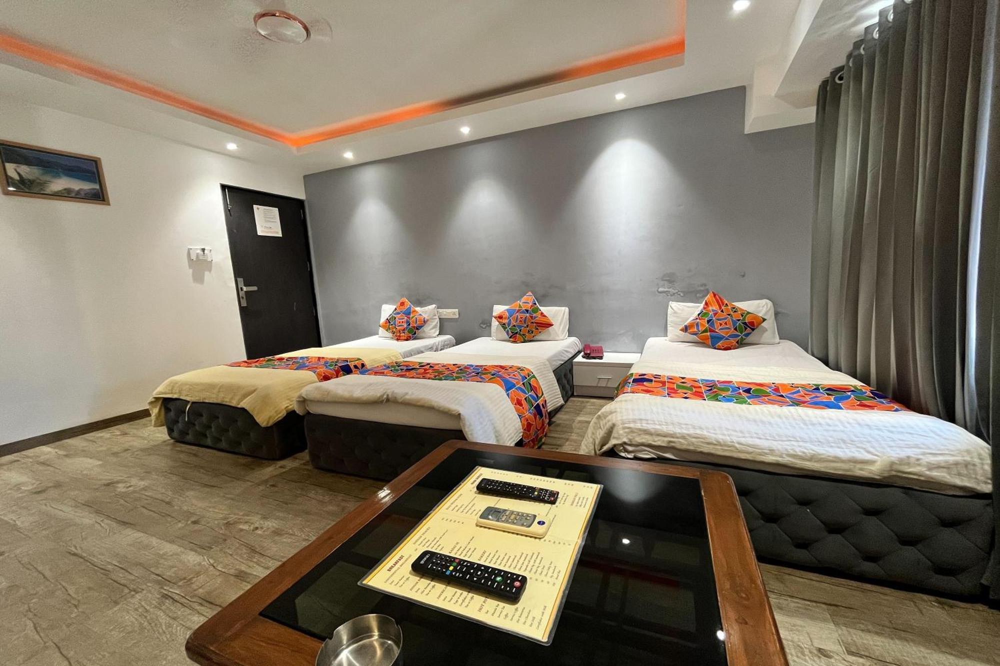 Hotel Shailly Inn Ahmedabad Luaran gambar